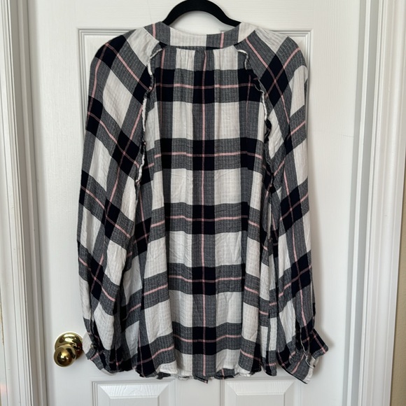 Time and Tru Maternity Long Sleeve Button Front Shirt Sz XXL - Picture 2 of 9